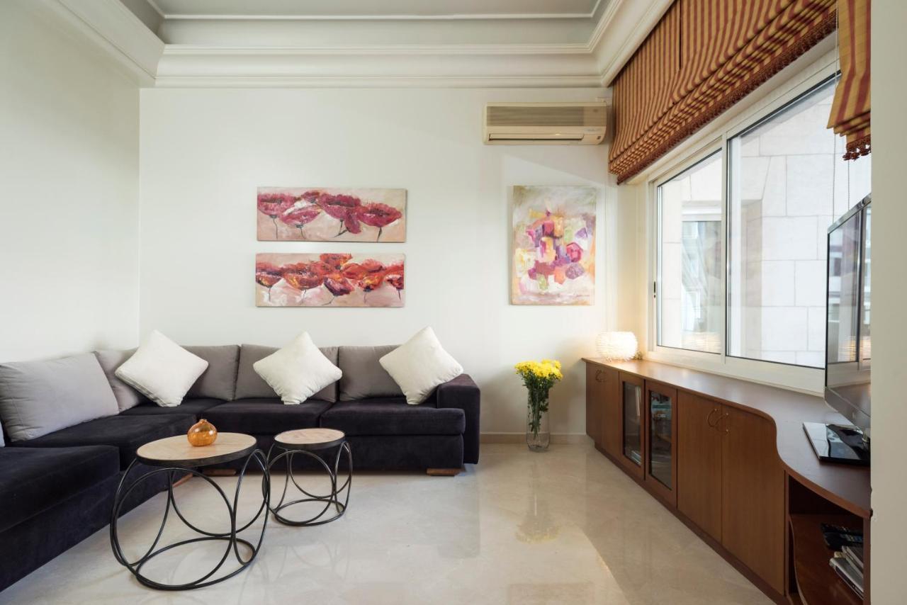 Pasteur 2bd Spacious